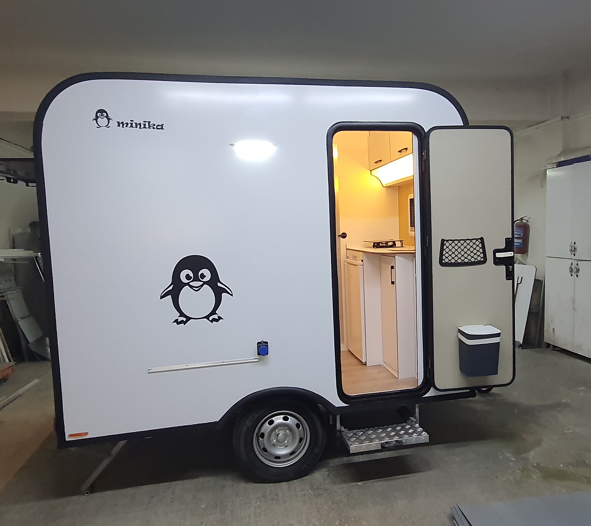 MİNİKA 250